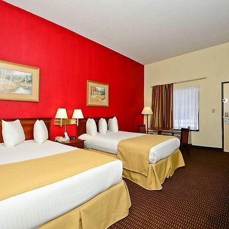 Manchester Heritage Inn & Suites Εξωτερικό φωτογραφία