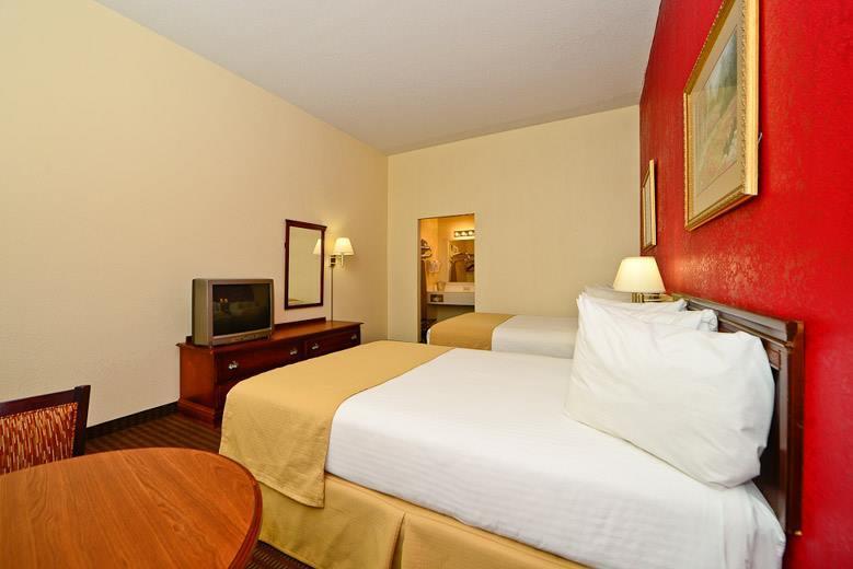 Manchester Heritage Inn & Suites Εξωτερικό φωτογραφία