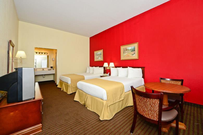 Manchester Heritage Inn & Suites Εξωτερικό φωτογραφία