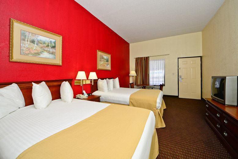 Manchester Heritage Inn & Suites Εξωτερικό φωτογραφία