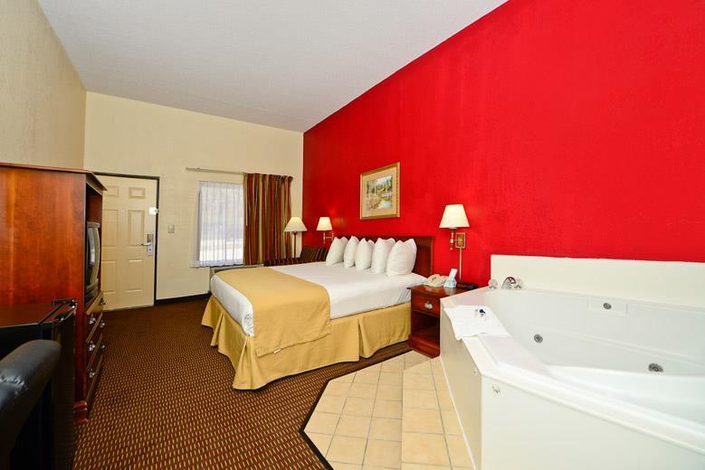 Manchester Heritage Inn & Suites Εξωτερικό φωτογραφία