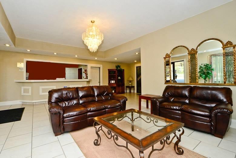 Manchester Heritage Inn & Suites Εξωτερικό φωτογραφία