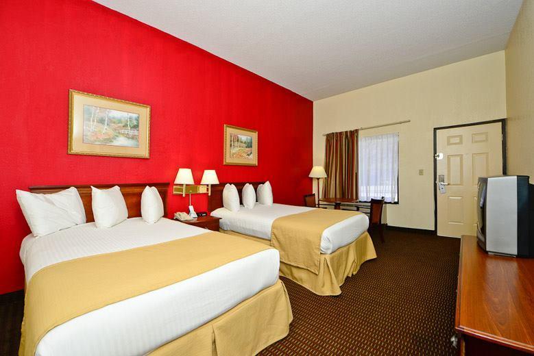 Manchester Heritage Inn & Suites Εξωτερικό φωτογραφία